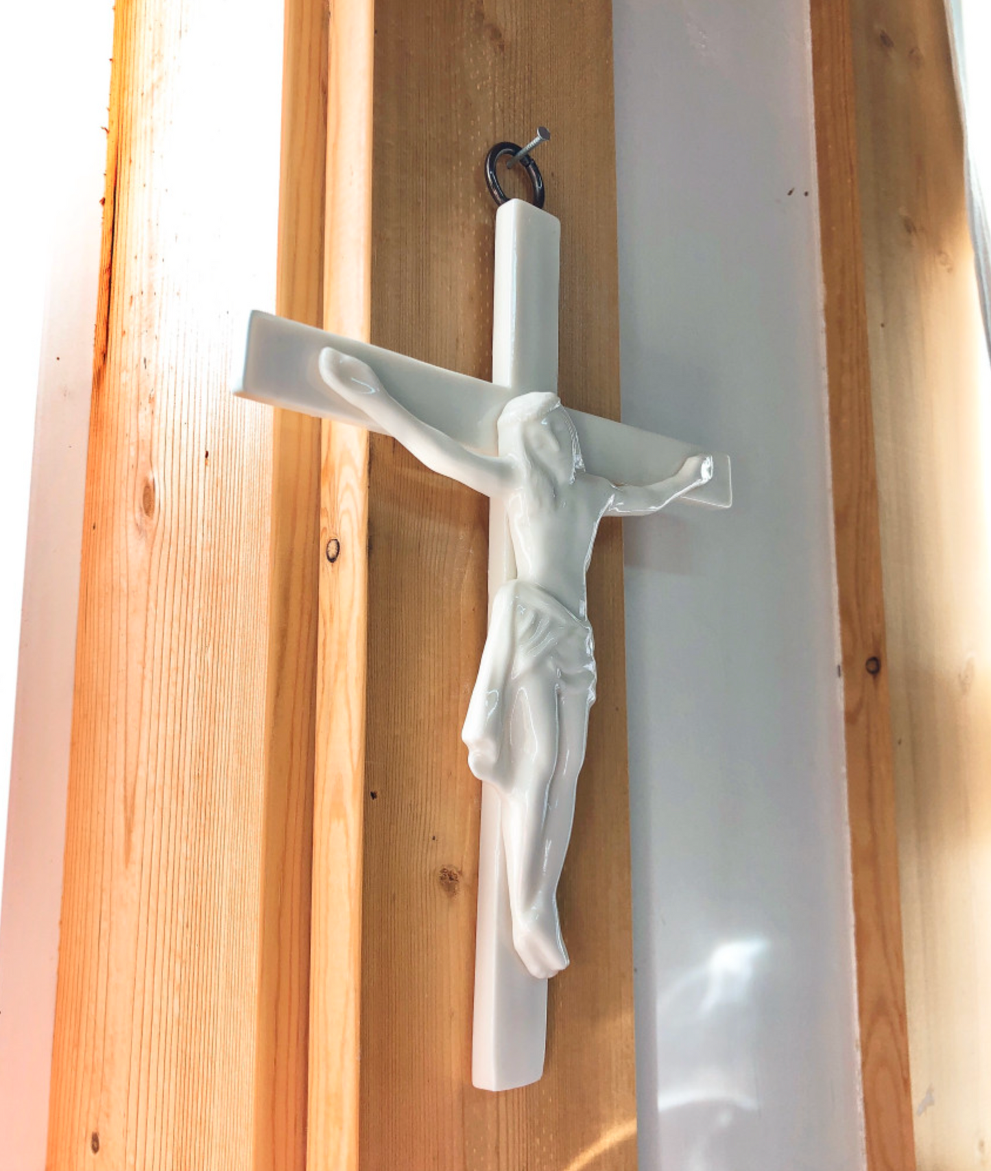 Ceramic Jesus Cross Wall Hanging - White